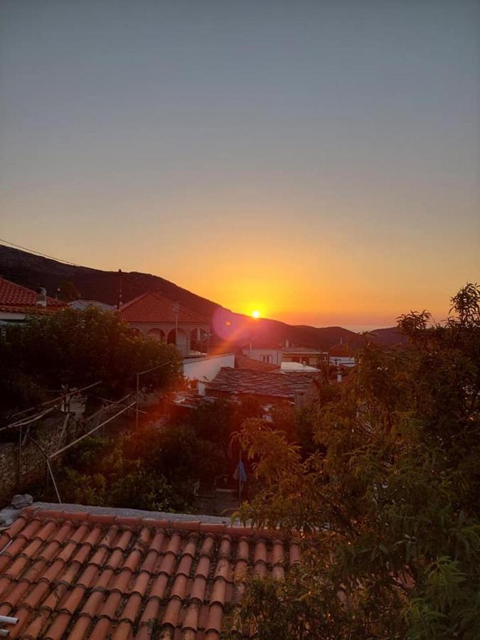 Rising Sun Guesthouse Mesochoria Εξωτερικό φωτογραφία
