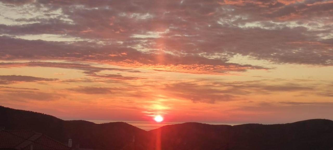 Rising Sun Guesthouse Mesochoria Εξωτερικό φωτογραφία